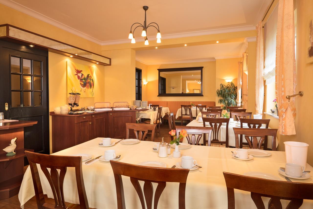 Hotel Heuboden Umkirch Εξωτερικό φωτογραφία